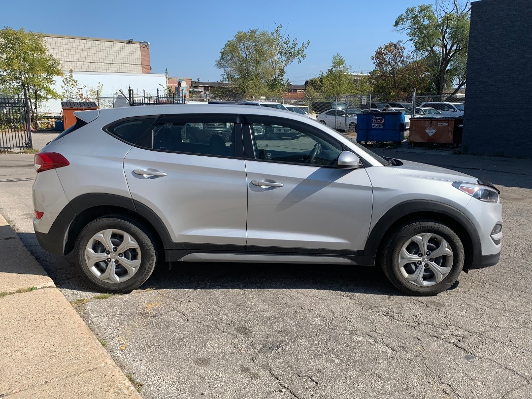 2018 Hyundai Tucson Base 2.0L64960872077059123