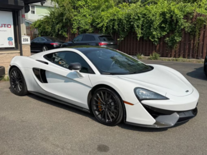 Automóvil usado de 2017 Mclaren 570GT Coupe 2D63282464562307122