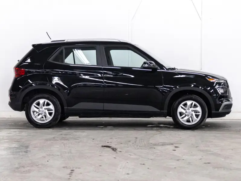 2025 Hyundai Venue64067668441730123