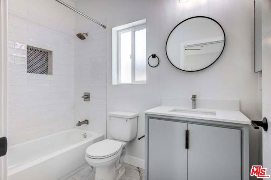 624 W 83rd Street 626 1/4 Los Angeles CA, 9004464111473935106120