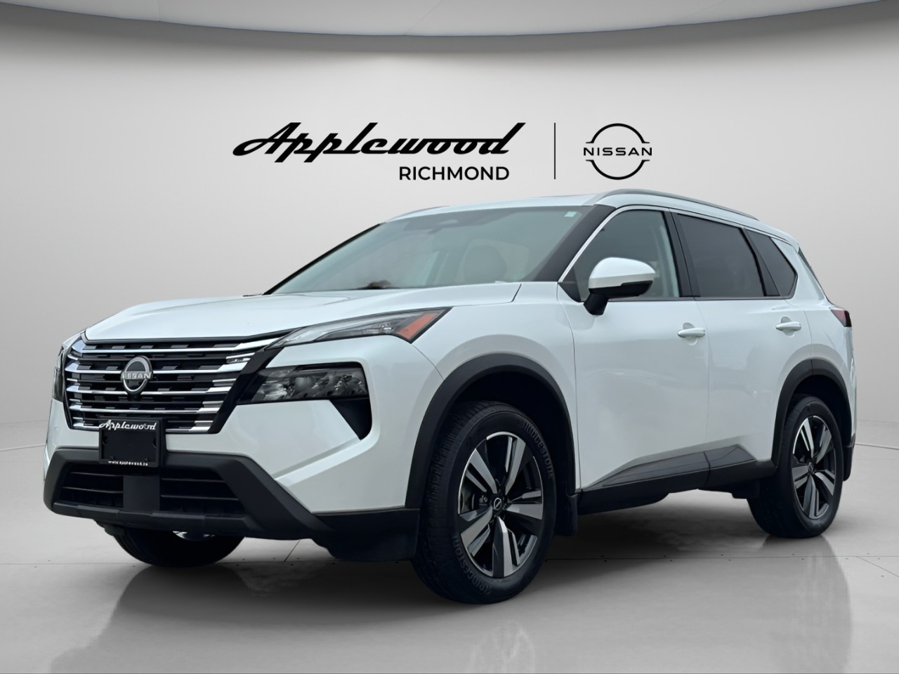 2024 Nissan® Rogue SV Moonroof AWD  •  9,934  kilometres