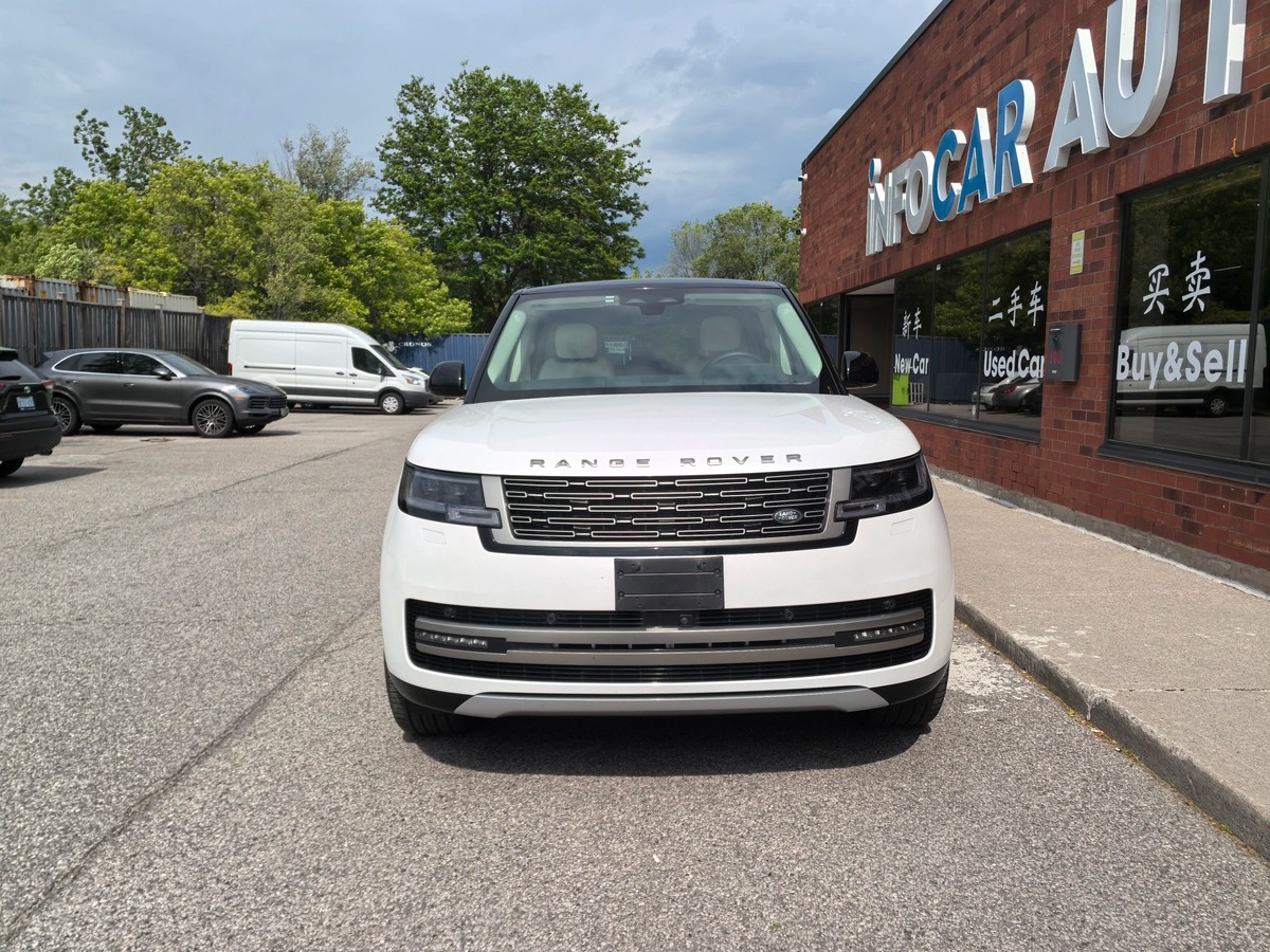 ﻿2024﻿ ﻿Land Rover﻿ ﻿Range Rover﻿ ﻿SE64154047489410121