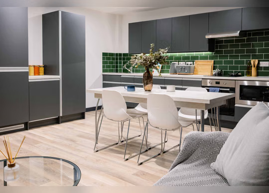 Leonardo, Leeds Platinum Plus Ensuite – Loft64297710532993126