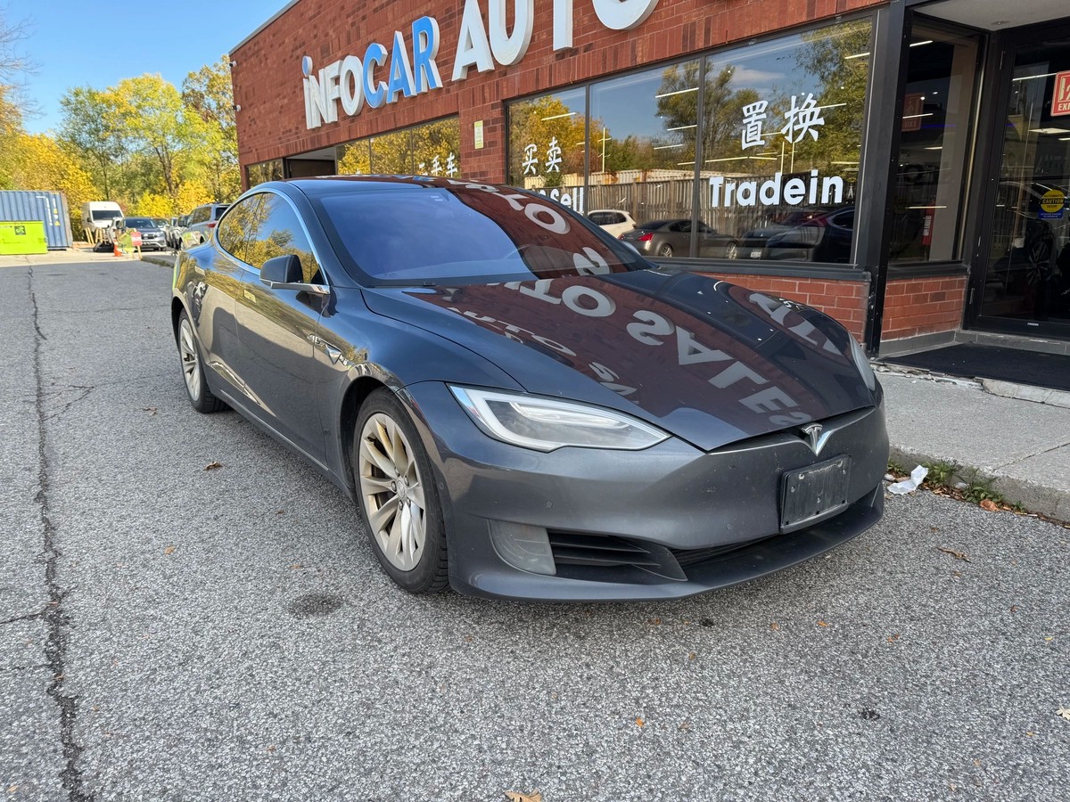2017 Tesla Model S 75D64110971348354120