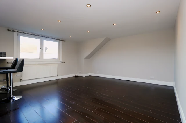 1Bedrooms, 1Bathrooms Millbrae Road, G42 9UF, Glasgow