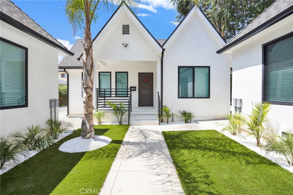 1055 Allen Avenue B Glendale CA, 9120164085977086723120