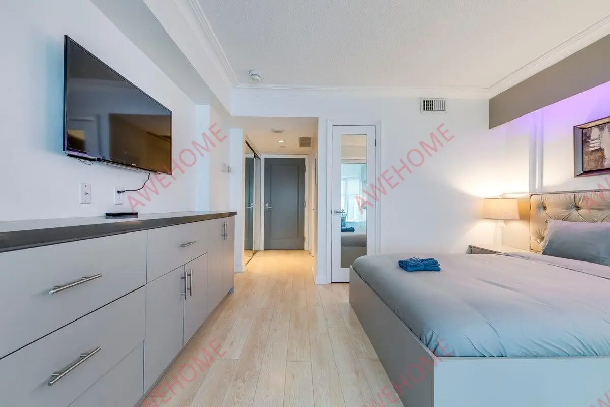 Yorkville Presidential Studio63746334835587121