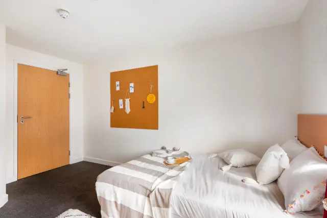 Classic En-Suite Bramall Court, Sheffield