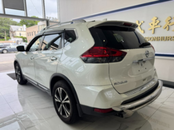 2017 NISSAN ROGUE SL63335002286337124
