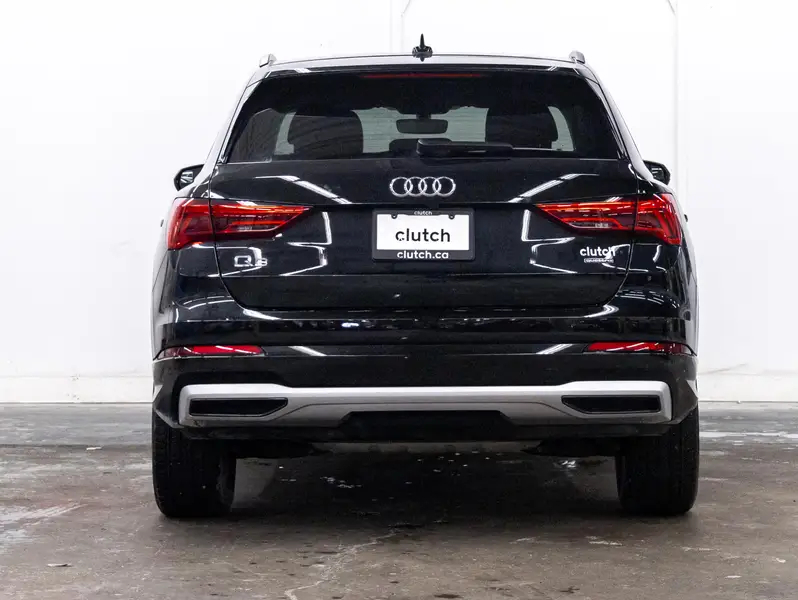 2022 Audi Q363979919295363122