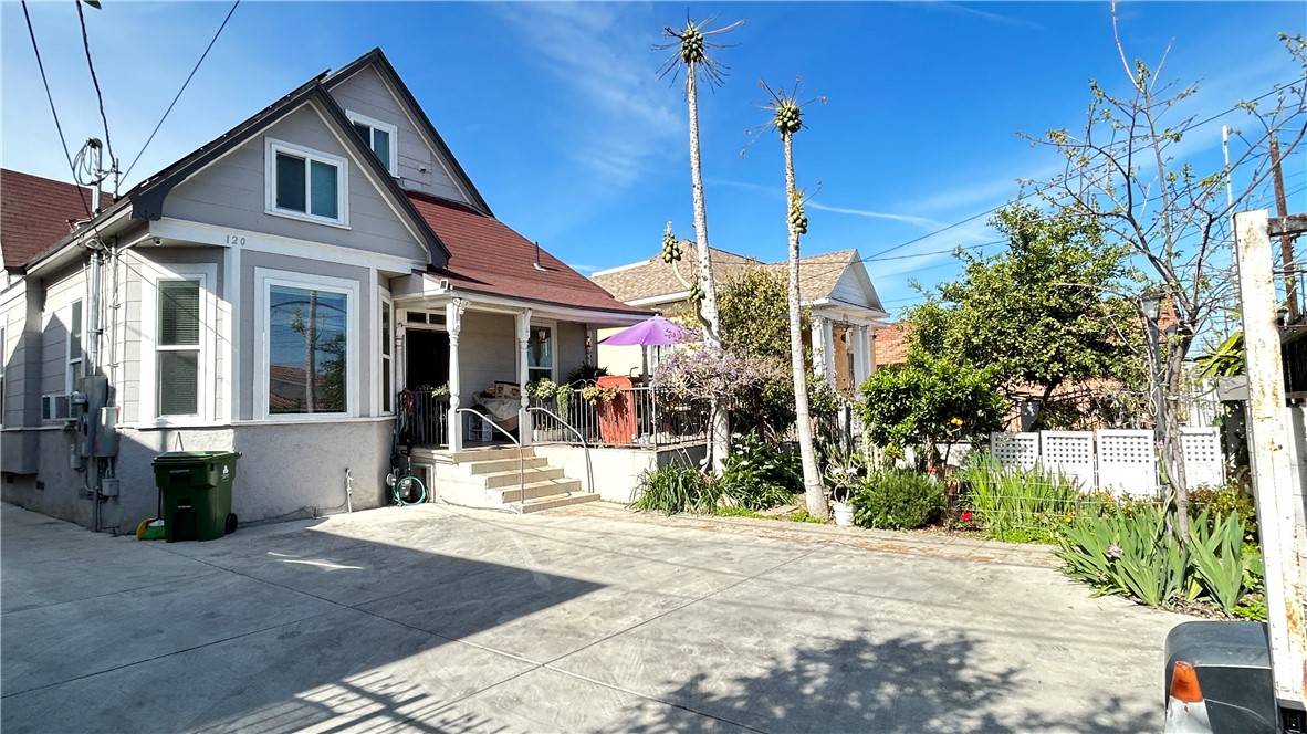 $1,950/mes 120 E 31st Street B Los Angeles CA, 9001164135007013249122