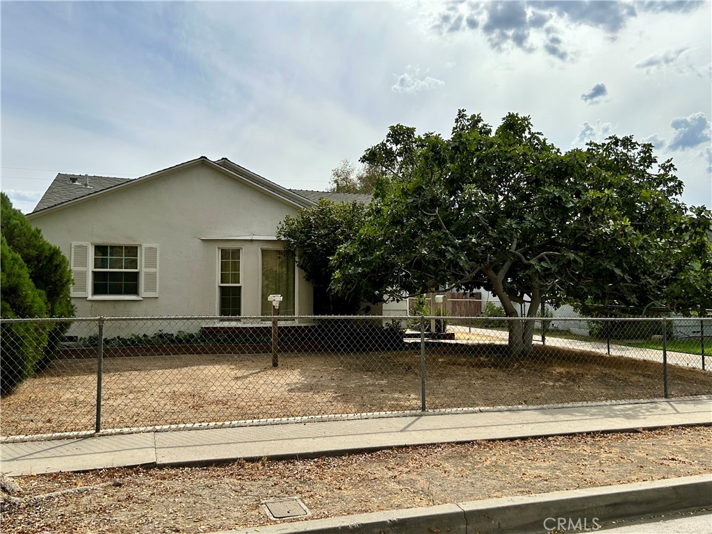 1123 E 29th, San Bernardino CA, 9240463878971866369121