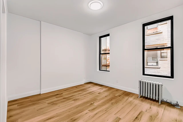 176 East 81st Street63659708332033122