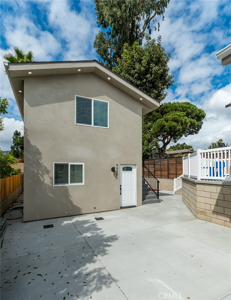 $2,200/mes 4627 La Crescenta Avenue La Crescenta CA, 9121464064862556673120