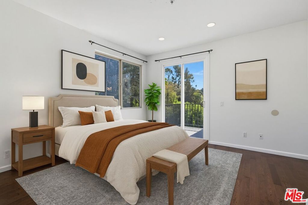 2619 Rinconia Drive Los Angeles CA, 9006863712245382785122