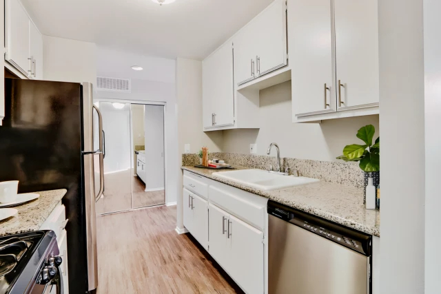 Keswick Avenue63581641094275121