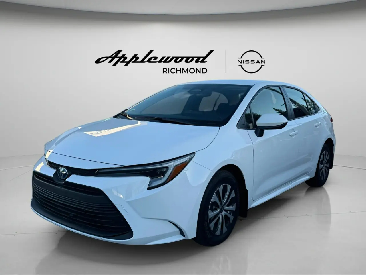 2025 Toyota® Corolla Hybrid LE CVT  •  2,192  kilometres