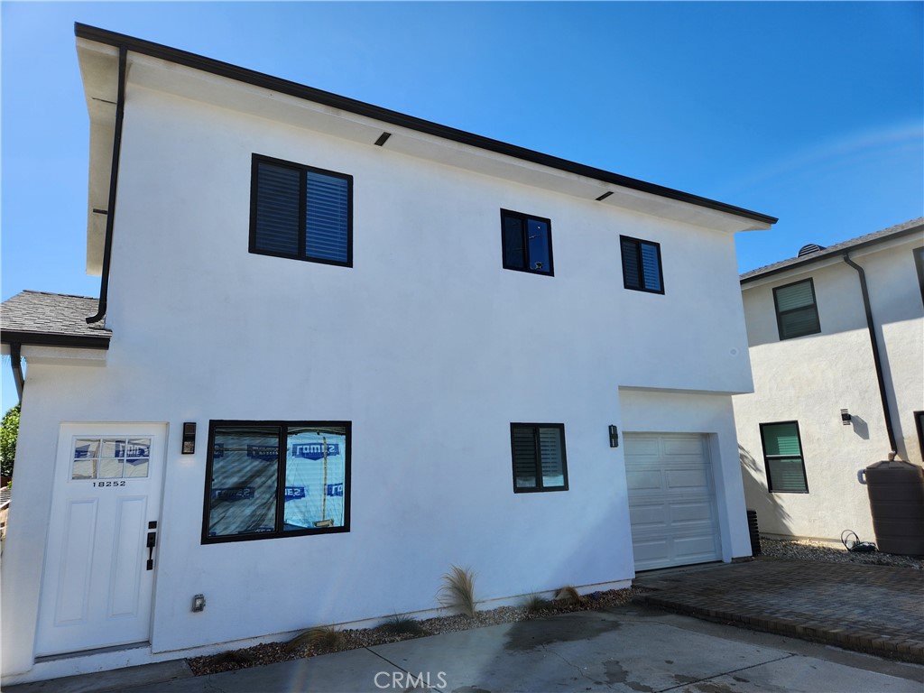 $3,900/month 18252 SATICOY Street Reseda CA, 9133564086618229378122