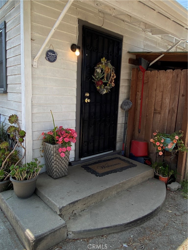 12120 12120 S Willowbrook, Compton CA, 9022263865627309443121
