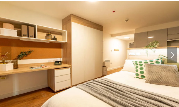 Bankside – Guildford