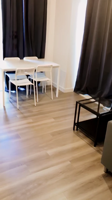 1 Bedroom 1 Bathroom #40 Cornwell House, London