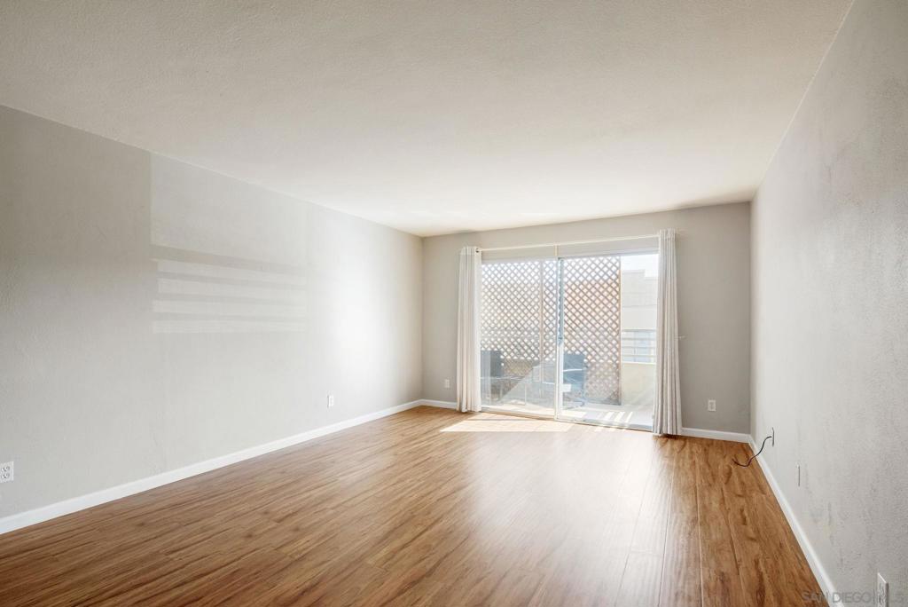1645 Emerald St 1L San Diego CA, 9210964022664344067121